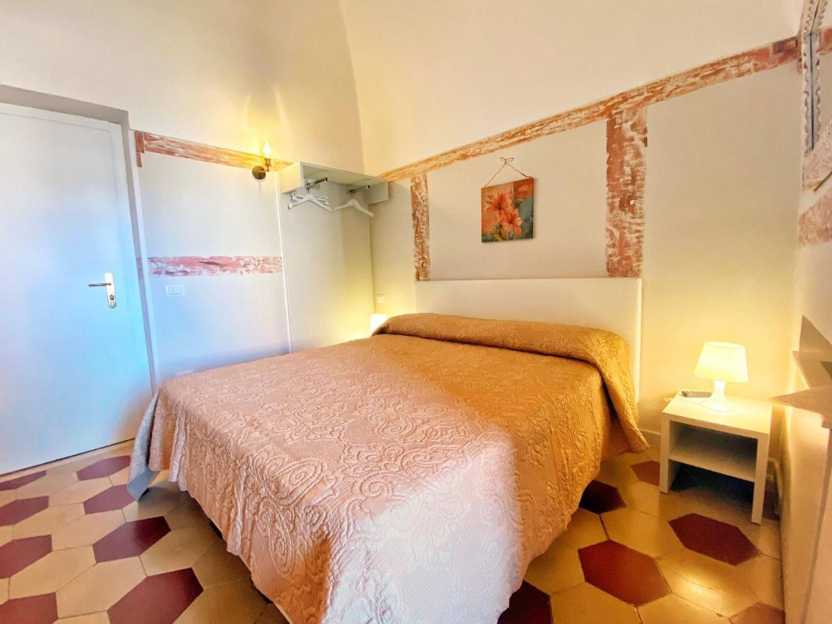 Porto Salvo Hotel Sant'Agnello Buitenkant foto